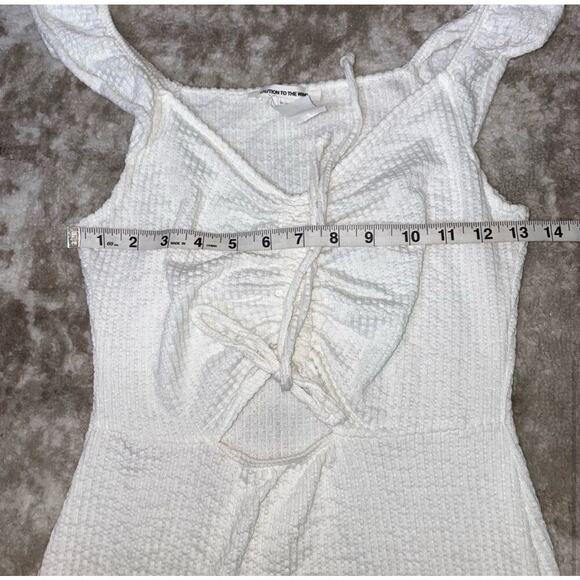 Caution to the Wind textured body form/body con keyhole belly ruched sexy dress - Picture 5 of 7